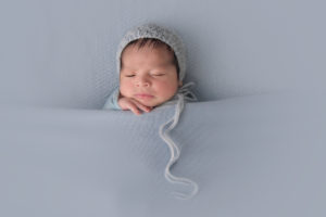 Andrea Dedik Newborn Photos with Child Blogger