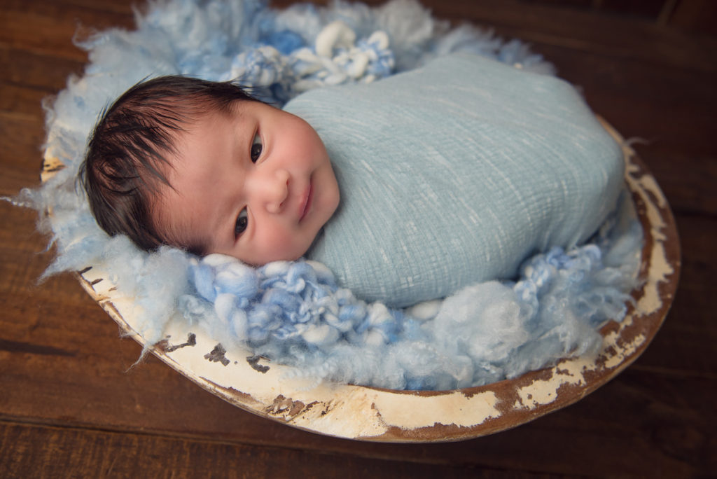 Andrea Dedik Newborn Photos with Child Blogger